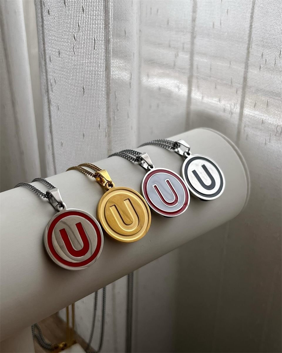 Collares personalizados realizados por Caem Joyería